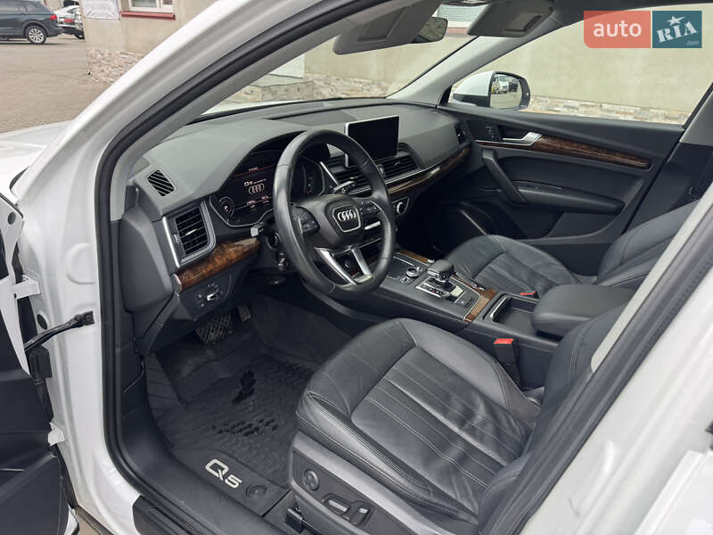 Внедорожник / Кроссовер Audi Q5 2018 в Луцке