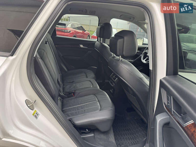 Внедорожник / Кроссовер Audi Q5 2018 в Луцке