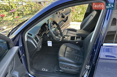 Внедорожник / Кроссовер Audi Q5 2018 в 