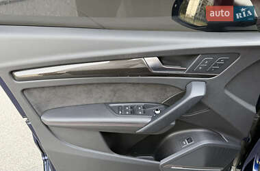 Внедорожник / Кроссовер Audi Q5 2020 в 