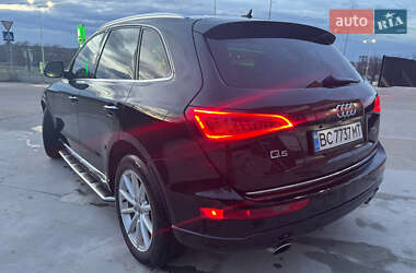 Позашляховик / Кросовер Audi Q5 2016 в 