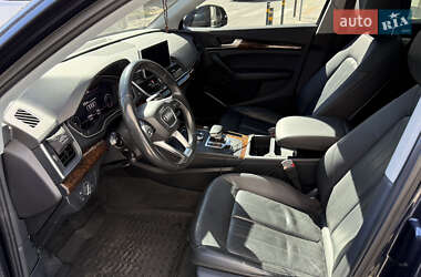 Внедорожник / Кроссовер Audi Q5 2017 в 