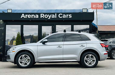 Внедорожник / Кроссовер Audi Q5 2018 в 