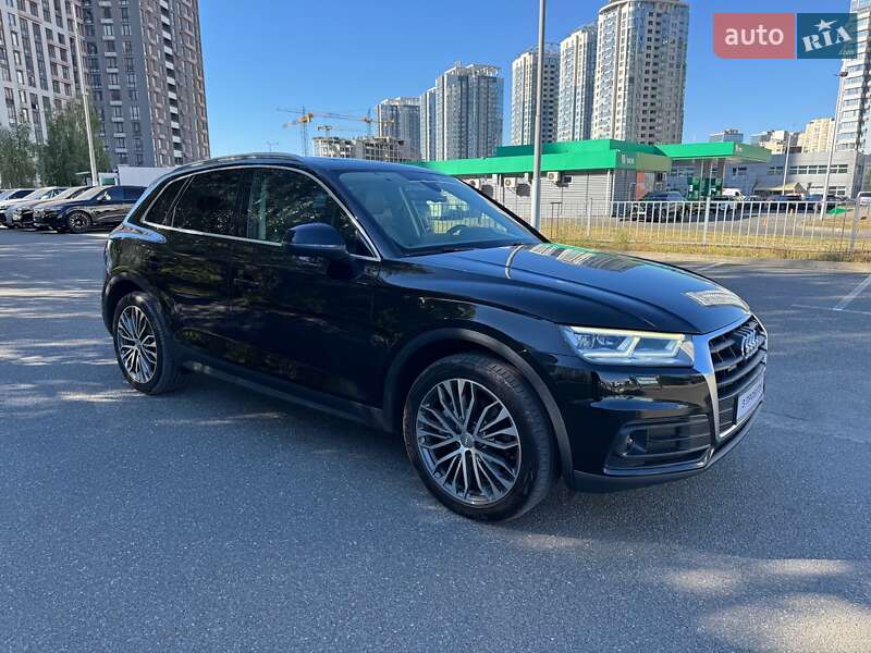 Внедорожник / Кроссовер Audi Q5 2016 в Киеве