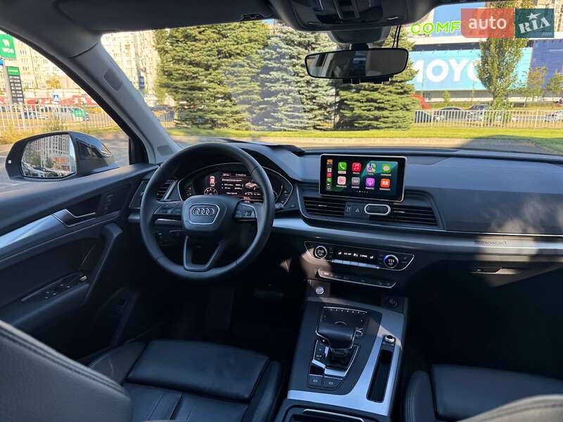 Внедорожник / Кроссовер Audi Q5 2016 в Киеве