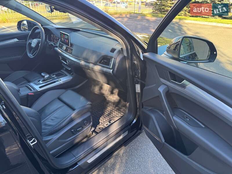 Внедорожник / Кроссовер Audi Q5 2016 в Киеве