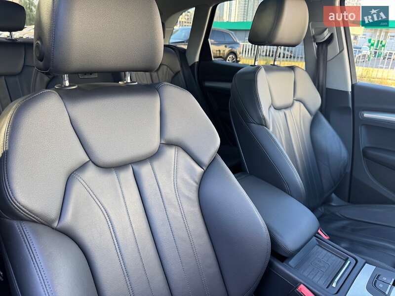 Внедорожник / Кроссовер Audi Q5 2016 в Киеве