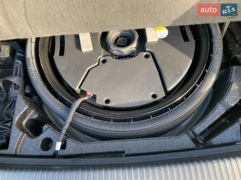 Внедорожник / Кроссовер Audi Q5 2022 в Стрые