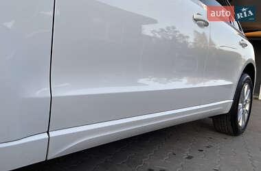 Позашляховик / Кросовер Audi Q5 2012 в 