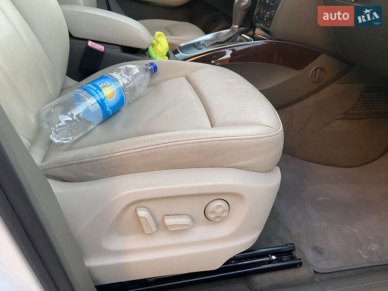 Внедорожник / Кроссовер Audi Q5 2012 в Владимире
