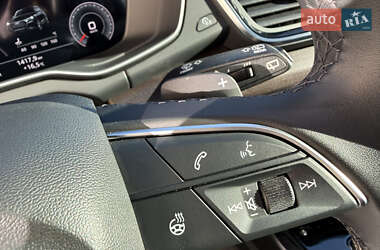 Внедорожник / Кроссовер Audi Q5 2022 в 
