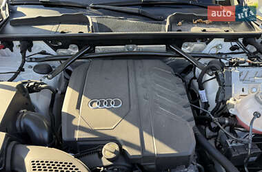Внедорожник / Кроссовер Audi Q5 2022 в 