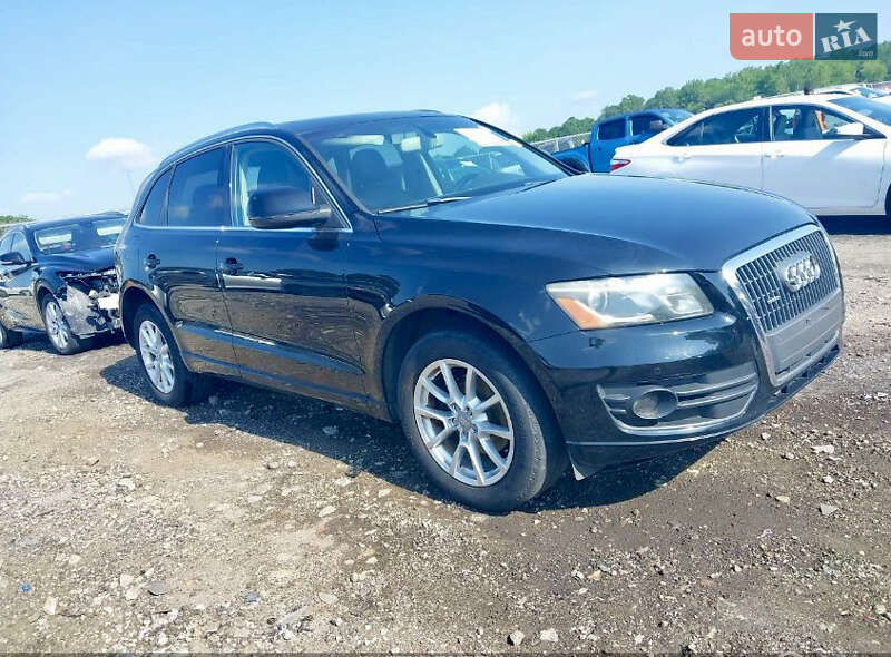 Внедорожник / Кроссовер Audi Q5 2011 в 