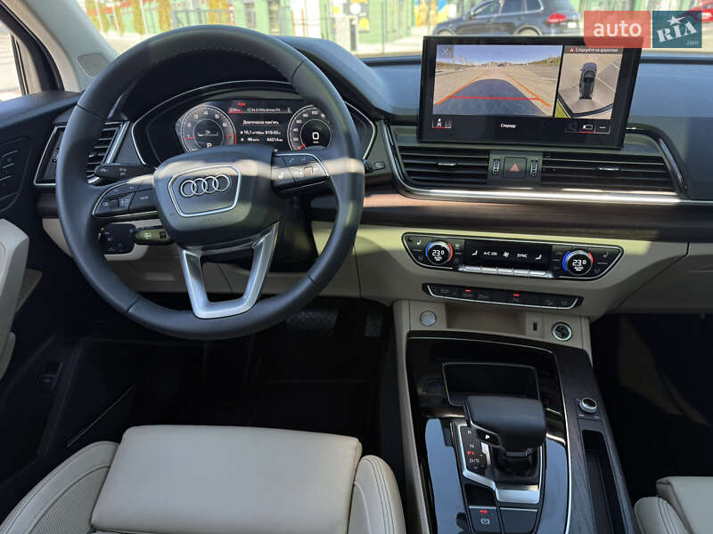 Позашляховик / Кросовер Audi Q5 2023 в Києві