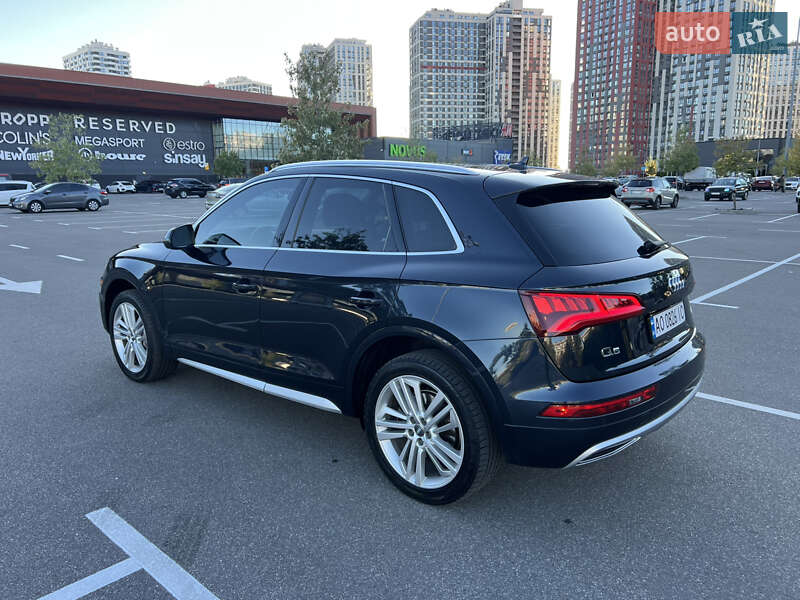 Позашляховик / Кросовер Audi Q5 2018 в Києві
