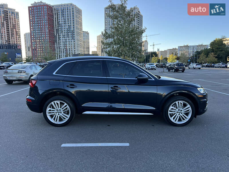 Позашляховик / Кросовер Audi Q5 2018 в Києві