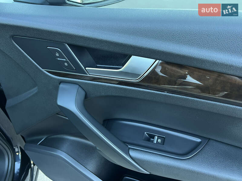 Позашляховик / Кросовер Audi Q5 2018 в Києві