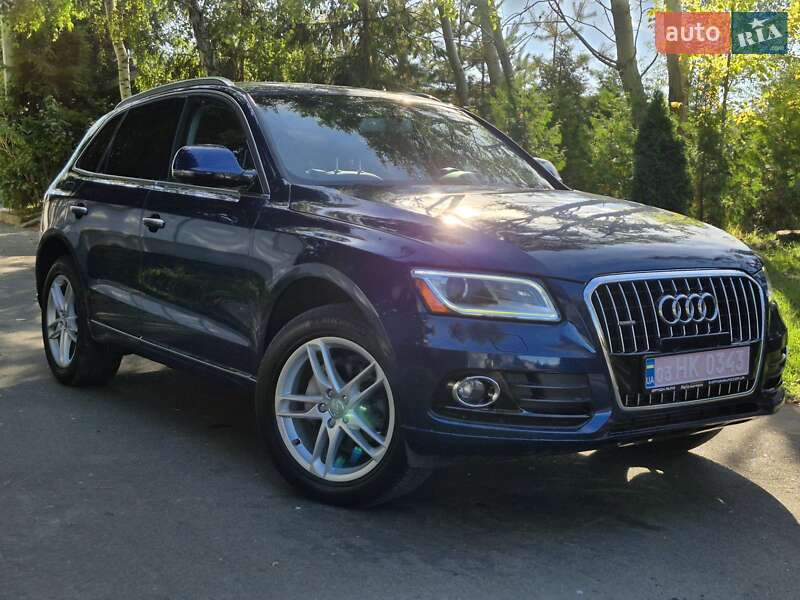 Внедорожник / Кроссовер Audi Q5 2015 в 