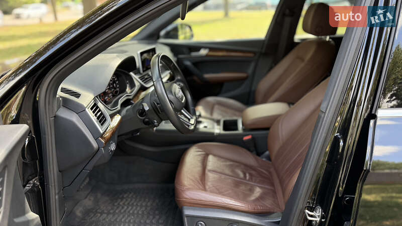 Позашляховик / Кросовер Audi Q5 2018 в Києві