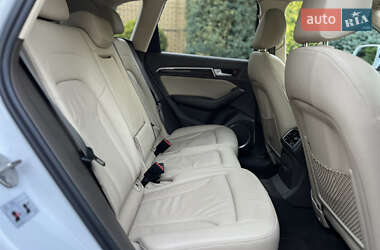 Позашляховик / Кросовер Audi Q5 2015 в 
