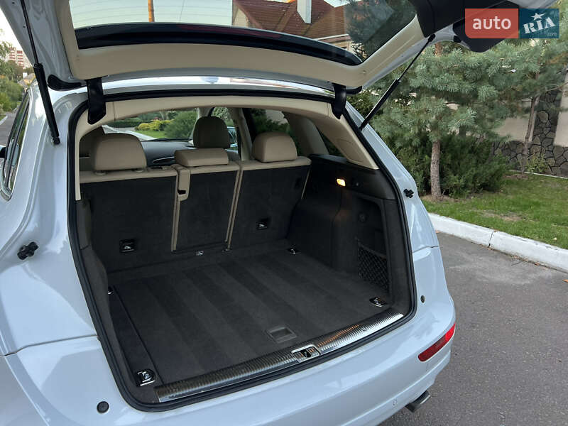 Позашляховик / Кросовер Audi Q5 2015 в Рівному