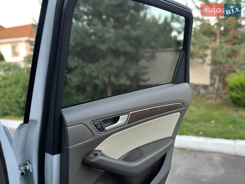 Позашляховик / Кросовер Audi Q5 2015 в Рівному