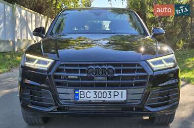 Внедорожник / Кроссовер Audi Q5 2017 в 
