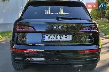 Внедорожник / Кроссовер Audi Q5 2017 в 