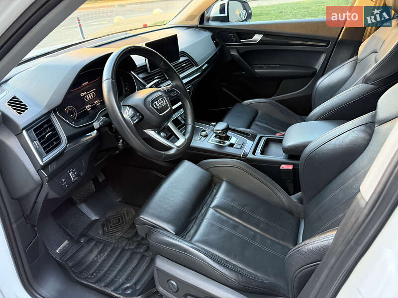 Позашляховик / Кросовер Audi Q5 2018 в Києві
