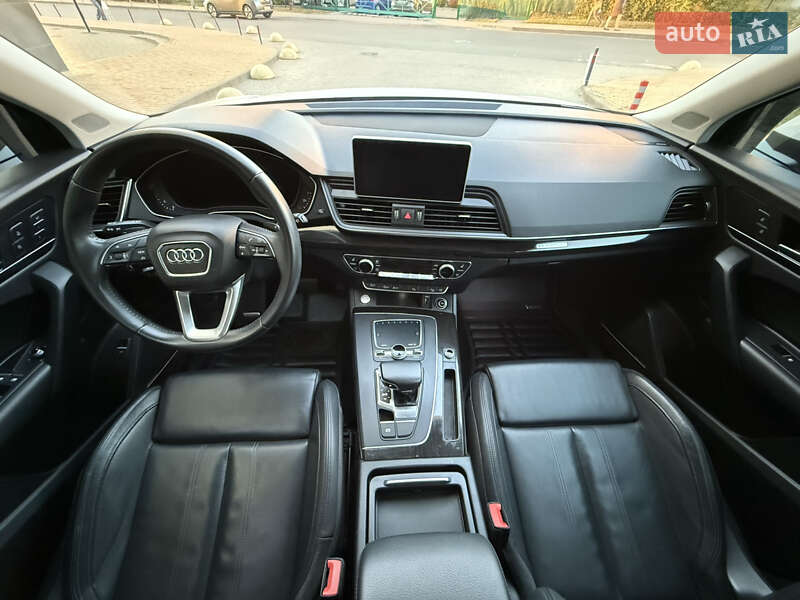 Позашляховик / Кросовер Audi Q5 2018 в Києві