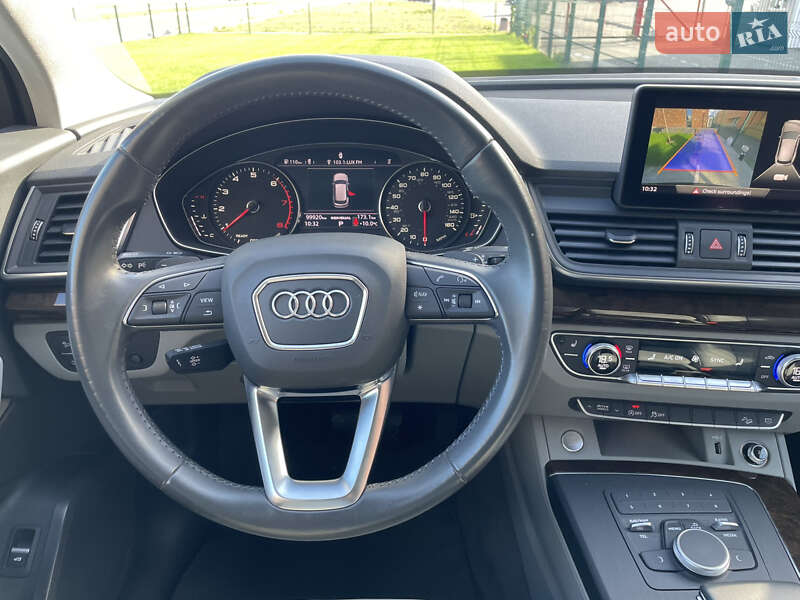 Внедорожник / Кроссовер Audi Q5 2019 в Киеве