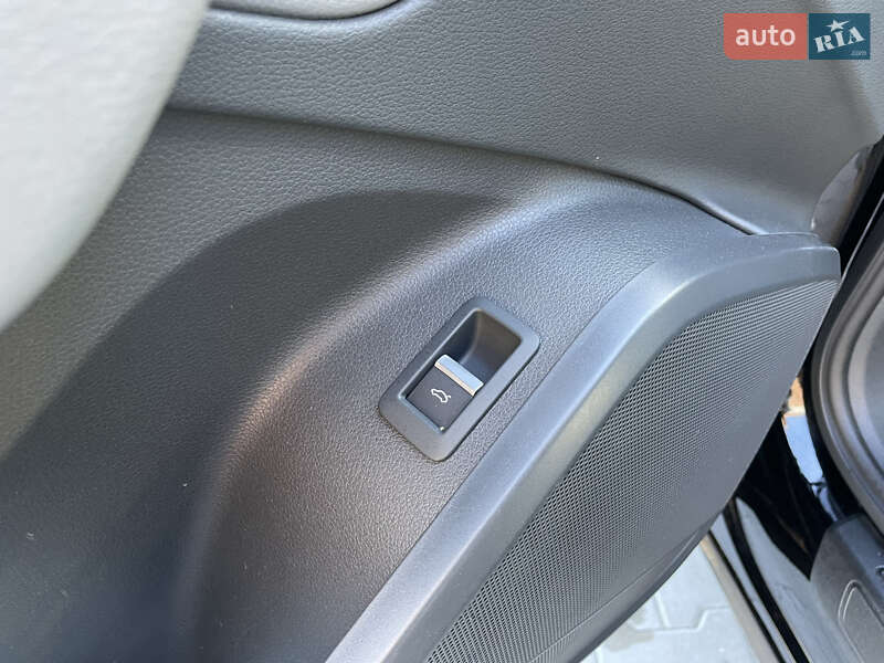 Внедорожник / Кроссовер Audi Q5 2019 в Киеве