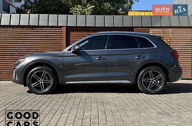 Внедорожник / Кроссовер Audi Q5 2020 в 