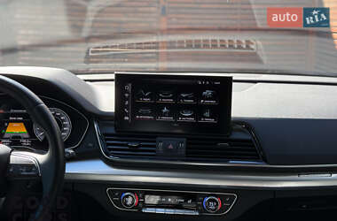 Внедорожник / Кроссовер Audi Q5 2020 в 
