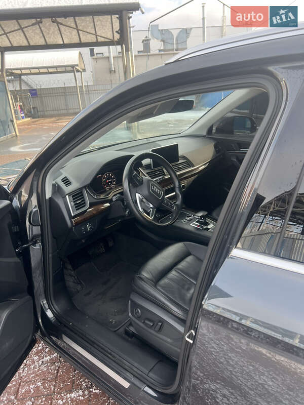 Внедорожник / Кроссовер Audi Q5 2018 в Полтаве