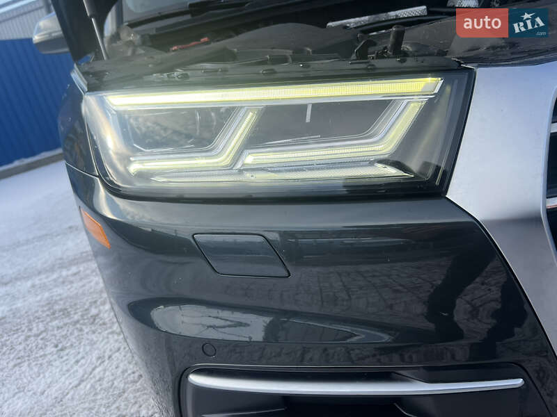 Внедорожник / Кроссовер Audi Q5 2018 в Полтаве