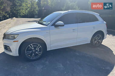 Внедорожник / Кроссовер Audi Q5 2019 в 