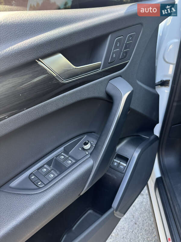 Внедорожник / Кроссовер Audi Q5 2019 в Тернополе