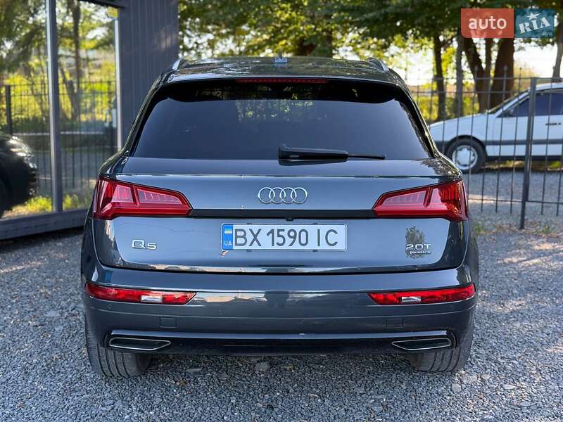Внедорожник / Кроссовер Audi Q5 2017 в Хмельницком