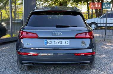 Внедорожник / Кроссовер Audi Q5 2017 в 