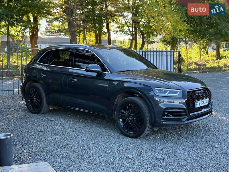 Внедорожник / Кроссовер Audi Q5 2017 в Хмельницком
