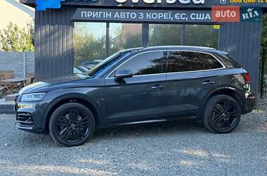 Внедорожник / Кроссовер Audi Q5 2017 в 
