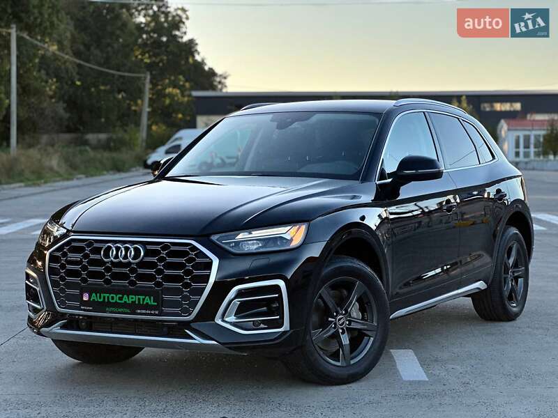 Внедорожник / Кроссовер Audi Q5 2021 в 
