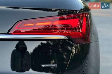 Внедорожник / Кроссовер Audi Q5 2021 в 