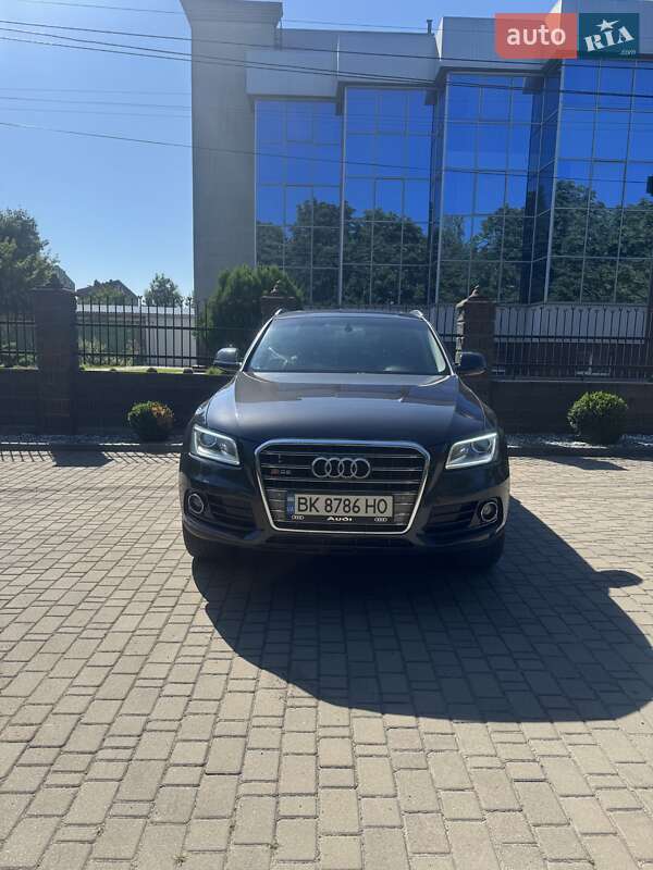 Внедорожник / Кроссовер Audi Q5 2016 в Ровно