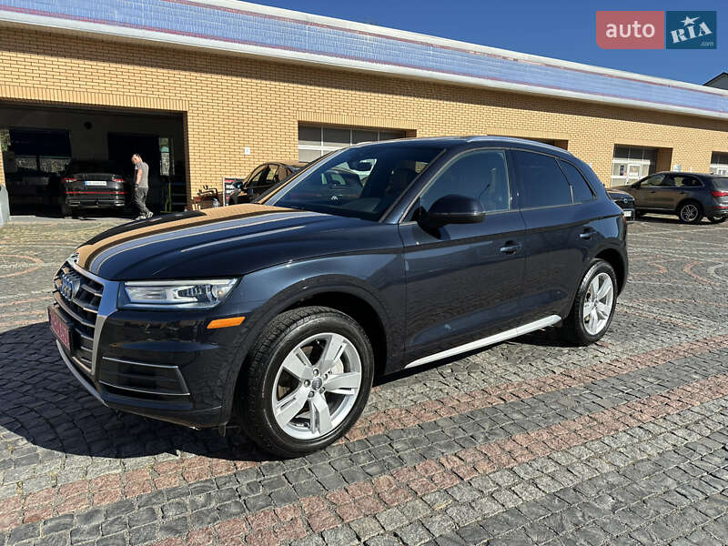 Позашляховик / Кросовер Audi Q5 2018 в Луцьку