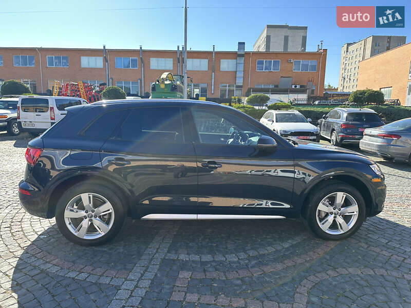 Позашляховик / Кросовер Audi Q5 2018 в Луцьку