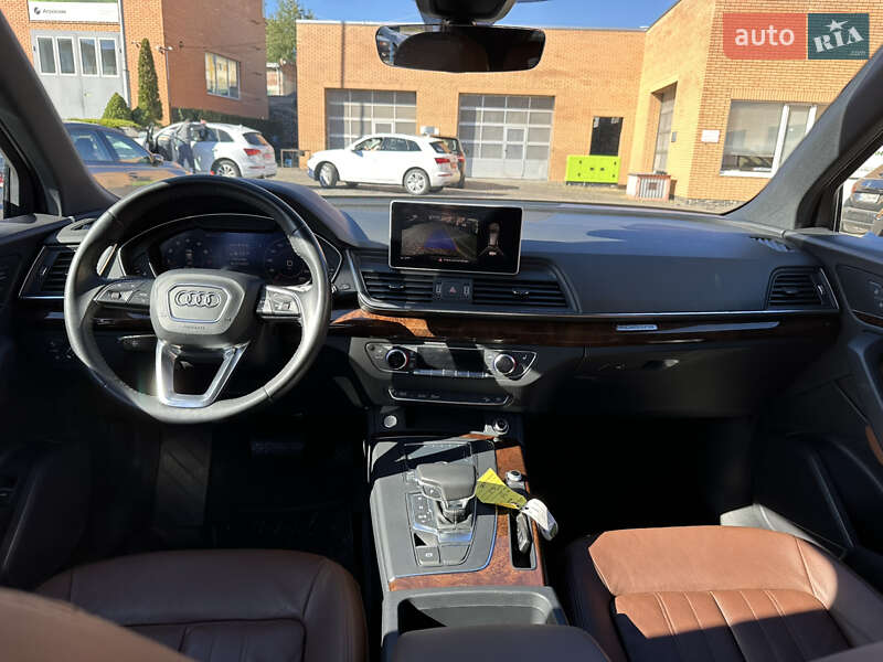 Позашляховик / Кросовер Audi Q5 2018 в Луцьку