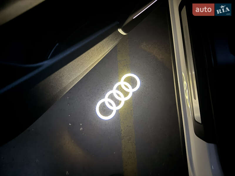 Позашляховик / Кросовер Audi Q5 2018 в Києві