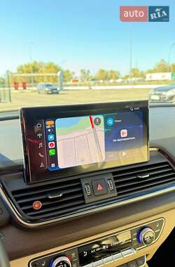 Позашляховик / Кросовер Audi Q5 2021 в 